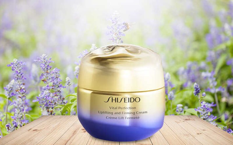 Kem Vital Perfection Uplifting and Firming Cream là sản phẩm được yêu thích nhất hiện nay