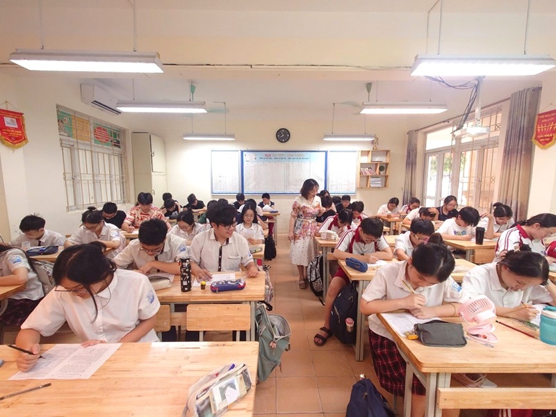 Phân bổ thời gian làm bài hợp lý