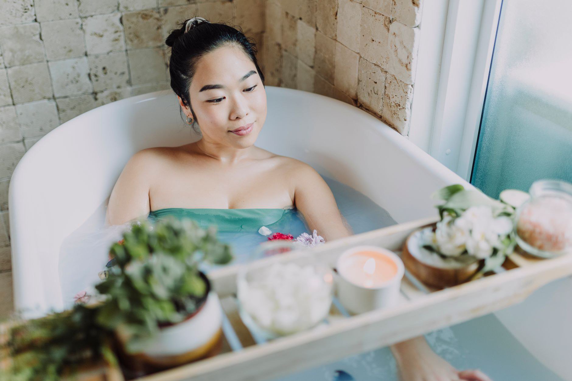Khi Nào Nên Tìm Đến Spa Hoặc Chuyên Gia Thay Vì Tự Chăm Tại Nhà Khi Nào Nên Tìm Đến Spa Hoặc Chuyên Gia Thay Vì Tự Chăm Tại Nhà